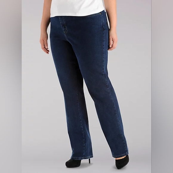 Relaxed Fit Mid Rise Straight Leg Jeans - Picture 3 of 8